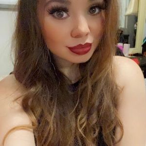 Meet your Posher, Daniela